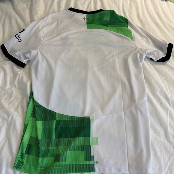 Nike LFC Men's Green and White Away Jersey - Picture 8 of 9